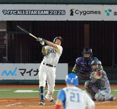 【球宴】ソフトバンク・柳田悠岐、トルピードバット握って逆方向へ逆転３ラン！自身４度目のＭＶＰ獲得へアピール