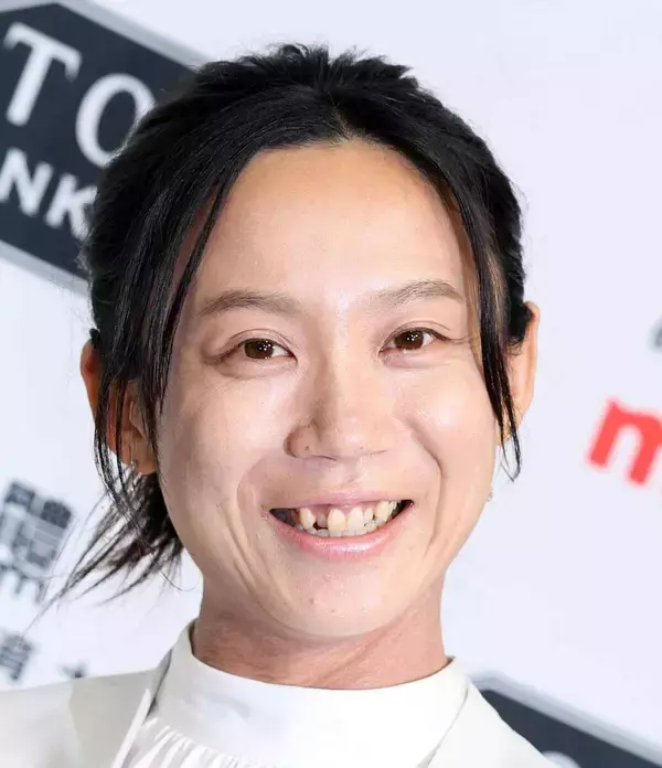 「歯並びキレイ」高木美帆さん　八重歯なくなり「雰囲気変わった」「美人さんねぇ」「歯列矯正してるんや」