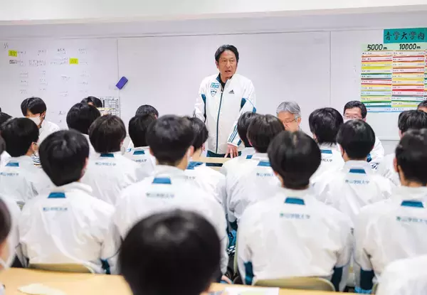 箱根駅伝圧勝の青学大　喜びは一夜限り　１０回目の優勝へ真剣ミーティング