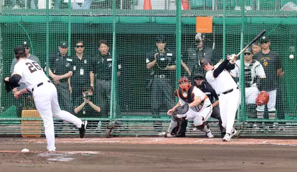 【巨人】ウィットリーが最速１５６キロ！新助っ人たちの完璧な仕上がりに驚愕…今年も幼なじみ対決が実現　【キャンプ報知】