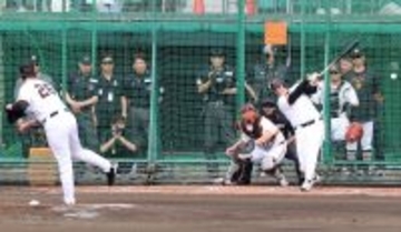 【巨人】ウィットリーが最速１５６キロ！新助っ人たちの完璧な仕上がりに驚愕…今年も幼なじみ対決が実現　【キャンプ報知】