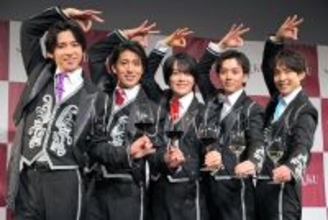 ワインがテーマの男性５人組「ＳＨｉＺＵＫＵ」お披露目「大谷選手のように歌とワインの二刀流の道を作っていきたい」