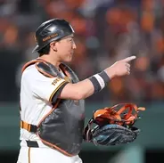 【巨人】小林誠司が初出場で被安打０無失点リード「与えられた所で全力を」大勢、ライデルと終盤にコンビ