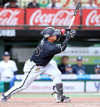 【オリックス】いきなり４番の内藤鵬　プロ初打点逃し直後にけん制死…４回に２年ぶり安打