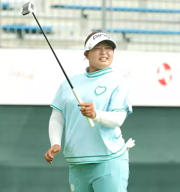 【女子ゴルフ】前週に通算２３勝目の鈴木愛「風邪気味で…心配です」　パク・ヒョンギョンの日本ツアー入会に喜び