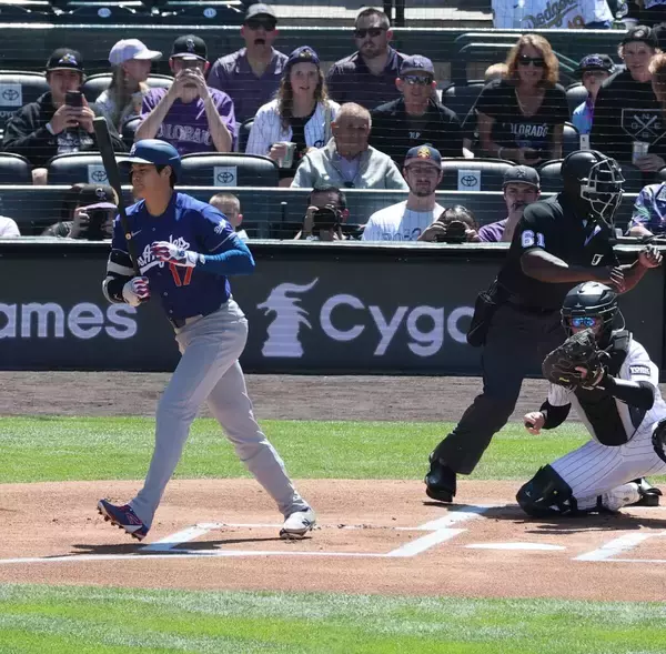 大谷翔平　“野球の神様”ベーブ・ルースに並ぶ５１試合連続出塁を達成　高速１８１・９キロの適時二塁打で大歓声…「打者天国」で記録更新
