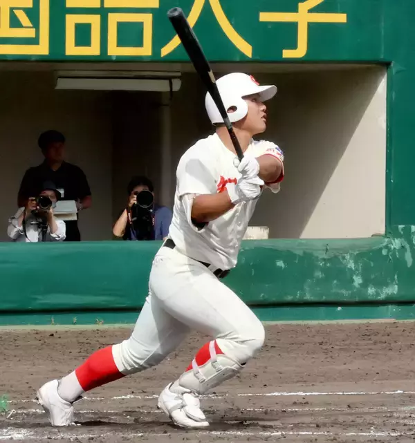 【高校野球】智弁和歌山・中谷仁監督が「うちで一番いい打者」と評価する２番打者が逆転３ラン　センバツ出場の滋賀学園撃破で３年連続１回戦突破