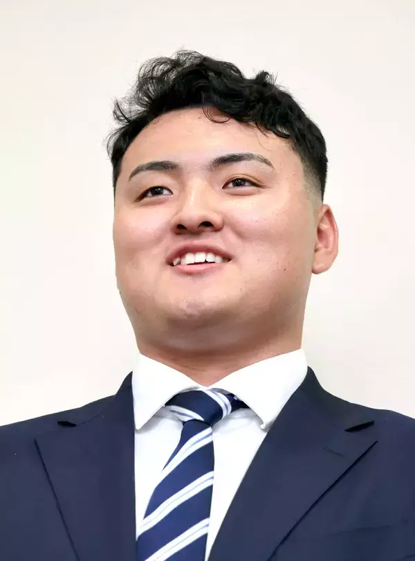 佐々木麟太郎「順位にこだわりなく、前向きに受け止めていた」「彼が判断する」マネジメント会社が本人の様子を説明…マーリンズかソフトバンクか大学残留か熟考