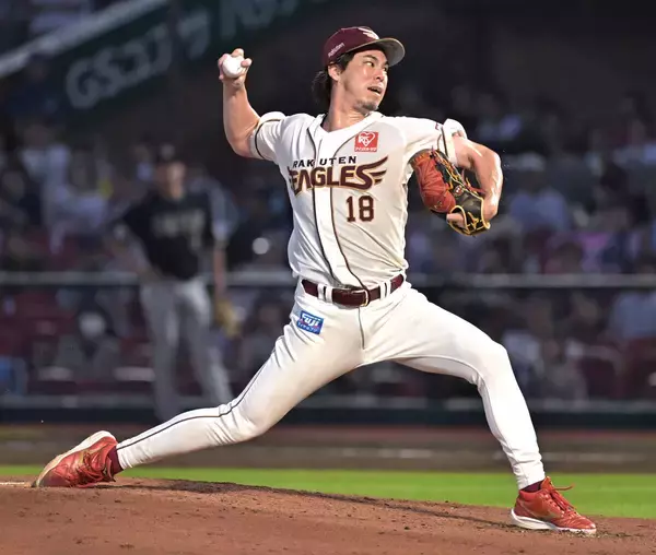 【楽天】 逆転勝ちで２連勝　マッカスカーが８回に決勝打　前田健太はＮＰＢ１００勝目ならずも７回２失点の熱投