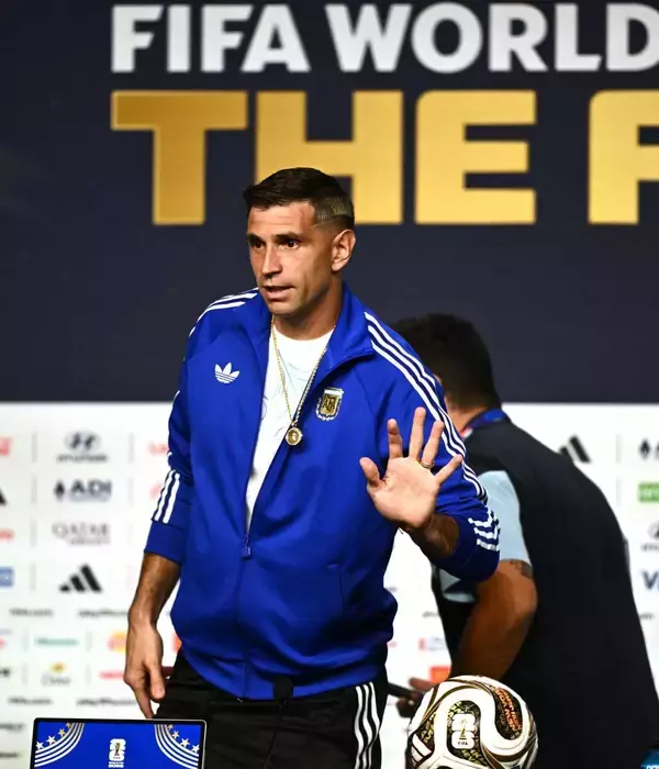 【Ｗ杯】アルゼンチンの守護神Ｅ・マルティネス、監督の信頼を胸に決勝へ「ＰＫを１０本止めるより価値がある」