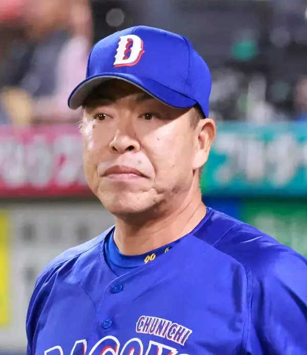 中日が２年ぶり単独最下位…セ全日程終了　ヤクルトが最終戦で勝利　球団創設９０周年で６年連続Ｂクラス　来季は工藤公康氏が新監督に就任へ