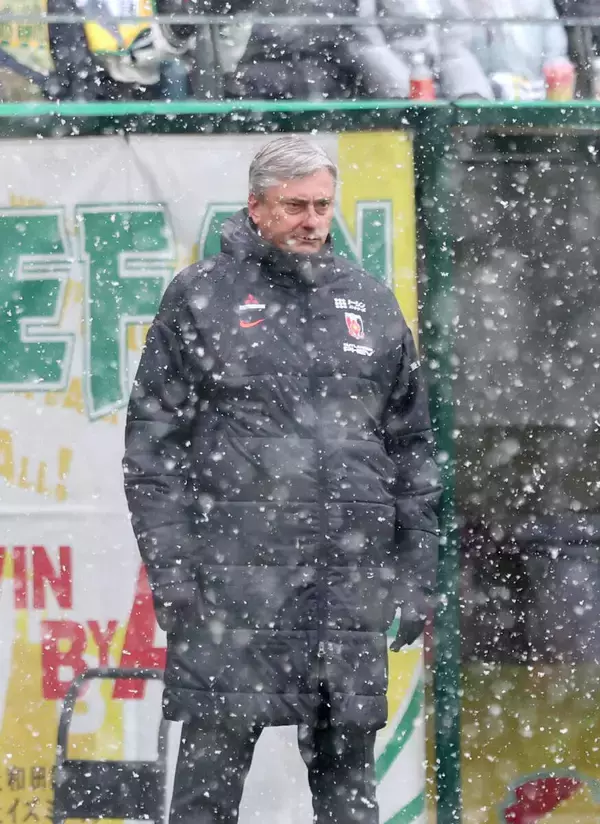 【Ｊ１百年構想リーグ】快勝スタートの浦和…スコルジャ監督は“快足９＆１０番”とＣＢ新コンビを絶賛