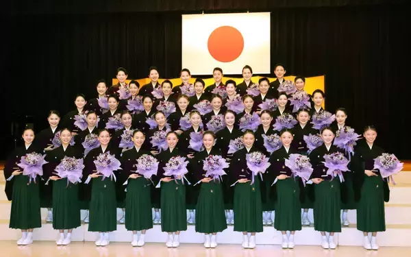 宝塚音楽学校第１１２期生卒業式　首席の國宗美花さん「ハッピーな気持ちをお届けできるような娘役に」