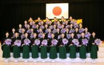 宝塚音楽学校第１１２期生卒業式　首席の國宗美花さん「ハッピーな気持ちをお届けできるような娘役に」