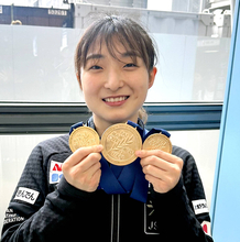 【フィギュア】坂本花織が笑顔で帰国「解放感しかない」今後は指導者として「根気強く。時間を使って、人のためにできたら」…フィギュア世界選手権