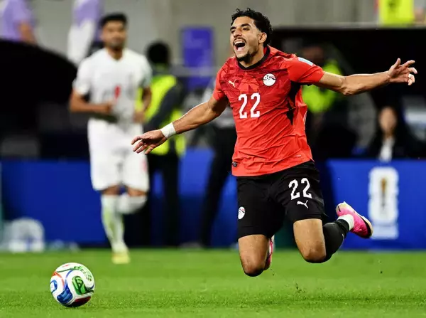 【Ｗ杯】エジプトが初出場から９２年で初の決勝Ｔ進出　後半ＡＴにゴール許すもオフサイドで助かった