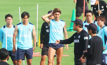 【Ｊ２磐田】ＭＦ角昂志郎　キャンプ訪問したＦＷ後藤啓介から刺激…Ｗ杯デビューした同世代に続き「自分も世界へ」
