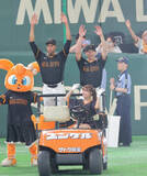 「【巨人】無失点リレーのリリーフ陣に杉内投手チーフコーチ「つないでよく頑張ってくれた」」の画像1