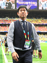 森保監督、世界的にも異例の３期目続投へ　帰国後に続投意思示していた　２３日・ＪＦＡ理事会で承認へ…３期以上の指揮、世界では仏代表のデシャン監督、独代表のレーブ監督ら
