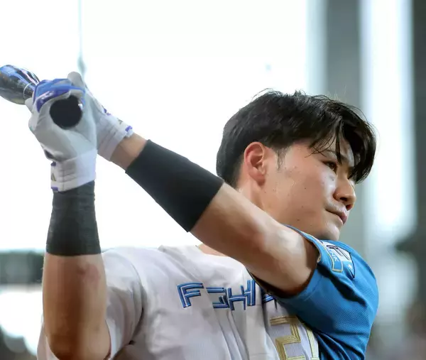 【日本ハム】清宮幸太郎「早実で３年間やってきた仲間は特別。これからも大事にしてほしい」４回戦敗退の母校・早実ナインねぎらう