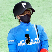 【球宴】新庄監督、デカ帽子「あれがパフォーマンスとか言われたらがっかりするよ」２９日第２戦へ「僕にも会いたいってファンの方もいると思うので…」