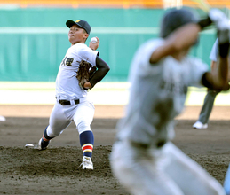 【甲子園】逆転負けで初戦敗退の日本文理　６回途中４失点の染谷崇史「今までにないくらい悔しかった」も母は「すごく幸せだった」