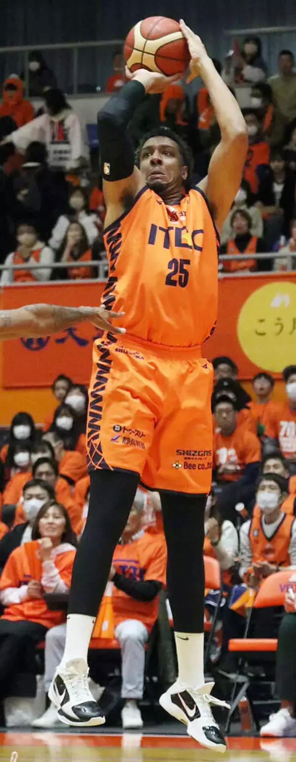 西地区最下位Ｂ２ベルテックス静岡　ケニー・ローソン・ジュニアと契約合意　過去２季プレーのビッグマン復活で起爆剤に