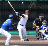 「「初球からガンガン行こうという気持ちで」巨人ドラ４・皆川岳飛が２安打　キャンプ実戦全７試合で出塁」の画像1