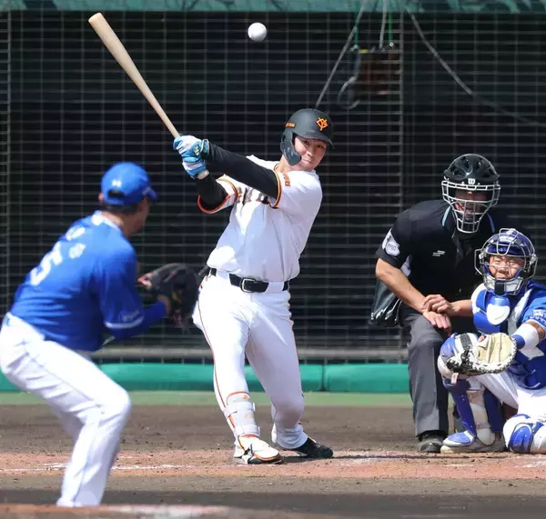 「初球からガンガン行こうという気持ちで」巨人ドラ４・皆川岳飛が２安打　キャンプ実戦全７試合で出塁