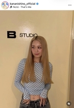 ３７歳の歌姫、大胆おなか＆へそピ見せ！「破壊力すごい」最新姿にくぎ付け「本当にママ？」西野カナに驚き