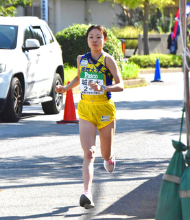 【関東大学女子駅伝】城西大が５区終了時点で３位も、最終６区を途中棄権　指揮官が苦渋の決断について説明
