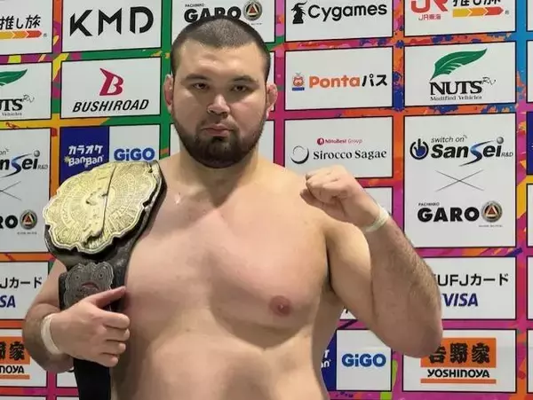 「今日からやっとプロレスラーになれました」デビュー戦「タイトル奪取」ウルフアロン、バックステージで激白　頭を丸めた「理由」明かす…１・４東京ドーム
