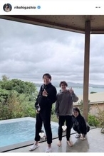 石田純一の妻・東尾理子、イケメン息子がそっくり！顔出しにネット仰天「似てる」「可愛い」「すごい」