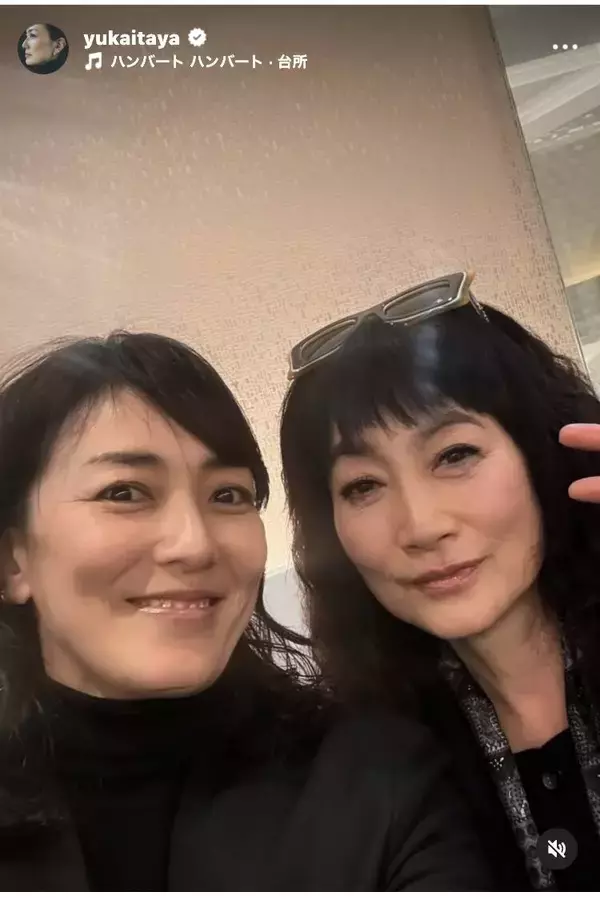 板谷由夏「かっくいい先輩」との２ショット披露も「たぶん風邪　早めにベッドへ行きます」体調不良にファン心配の声も