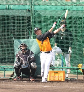 【巨人】ベテランが超元気　坂本勇人、丸佳浩、松本剛が居残り特打　キャベッジも参加