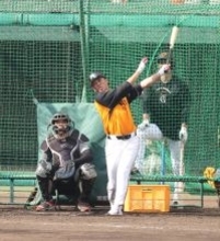 【巨人】ベテランが超元気　坂本勇人、丸佳浩、松本剛が居残り特打　キャベッジも参加