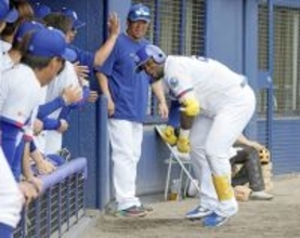 【中日】サノーが待望の１号にゴリラパフォーマンスを披露　井上一樹監督「タッチしようと思ったら通り過ぎてた（笑）」