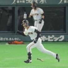 【巨人】ミスを取り返した！平山功太の好守備＆プロ初安打に歓喜「いろんな思いが交錯して忘れられん試合だろうな」