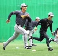 巨人ドラ４・皆川岳飛が初１軍合流　強肩が持ち味「やってやろうという気持ち」