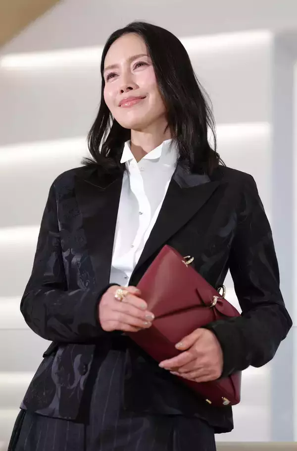 中谷美紀、かわいすぎる勘違いに報道陣キュンキュン「つい、雑談に興じておりました」ディオール開店イベント