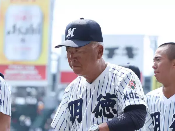 【甲子園】明徳義塾・馬淵監督、横浜－沖縄尚学に「気楽に見れるわ、もう！」１回戦突破なら次戦対戦予定もサヨナラ敗退で実現せず…監督続投には意欲「あと２年」