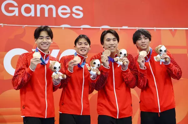 【競泳】史上初！　日本男子、アジア大会のリレー３種目全てで日本新の偉業　１９歳・村佐達也は５種目で日本記録保持者に