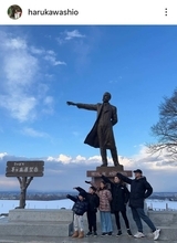 夫は日テレの人気アナ！家族ショット公開　妻は「言い合うことも増えて…」子ども３人を育てる鷲尾春果アナ