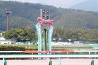【小倉競馬・１日の馬場】開催最終日で芝は傷み目立つが、まだ内を通る馬も来ている　ダートは湿った馬場で持ち時計重視
