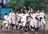 「【大学野球】花園大がサヨナラ勝ちで６季ぶり３度目の優勝　延長１１回タイブレーク制す　１０戦負けなしの全勝Ｖ」の画像1