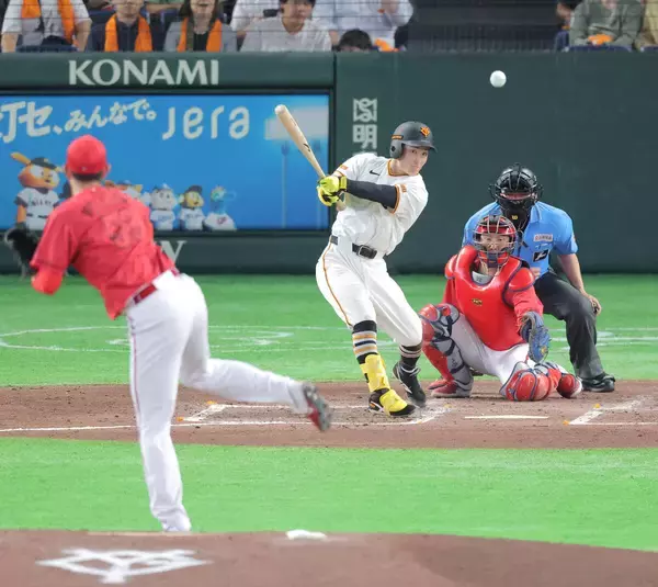 【巨人】浦田俊輔の適時打で追加点　続く吉川尚輝の適時二塁打で間一髪セーフの好走塁