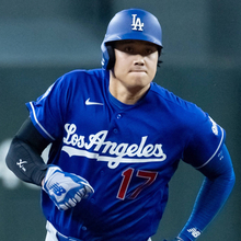 大谷翔平が珍二塁打　バランス崩して一度は二塁進塁断念も…右翼アクーニャの“ブラフ”見破る　ＭＶＰ同士の頭脳戦制して同点のきっかけに　７戦ぶりマルチ安打