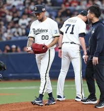 【オリックス】６回に急変…エスピノーザが５回１／３を２失点で降板　１死満塁から田嶋大樹が好リリーフ