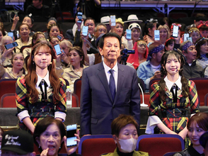 杉良太郎「あなたは絶対にだまされる！」ＡＫＢ４８・秋山由奈＆山内瑞葵と特殊詐欺被害防止を啓発