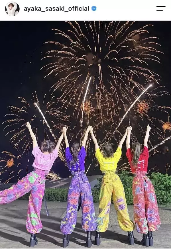 「最高すぎる４人の背中」ももクロ集合ショットが「エモすぎる」「ずっと４人で手をつないでいて」…佐々木彩夏が公開